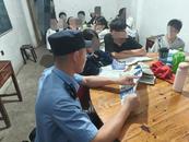 民警課間宣傳，助力青少年健康成長