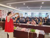 合肥高新区长宁中心开展“匠心手作，感恩母爱”母亲节DIY活动  