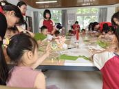 西市街道響鈴庵社區開展我們的節日·端午“龍舟滿載 艾葉飄香”活動