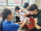 周末课堂暖童心｜芜湖市高校志愿者与社区孩子的“知识之约”  