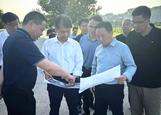 枞阳县委书记杨秀颀调研枞阳县体育中心建设