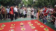 城南鎮(zhèn)東方紅社區(qū)開展 “趣味套圈享‘蔬’適  艾草寄情過端午”活動