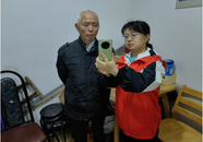 雪華鄉(xiāng)（宏業(yè)村街道）第四社區(qū)：情系勞模，暖心服務(wù)