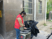 湖濱社區(qū)中心南湖社區(qū)：整治私拉電線，守護(hù)安全家園