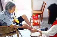 樅陽縣德尚社工為高齡獨居老人提供精準(zhǔn)個性化生活服務(wù)