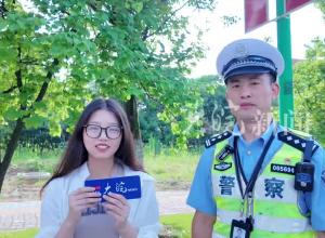 吃荔枝后會測出酒駕？ 池州交警現(xiàn)場測試