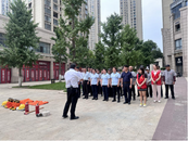 菱湖社區(qū)聯(lián)合轄區(qū)物業(yè)開展“以戰(zhàn)為練，以演駐防”消防演練活動(dòng)