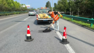 舒城縣公路部門積極搶修汛期“公路瘡疤”