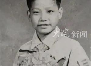 雷軍曬童年“三道杠”照片，發文：詆毀，本身就是一種仰望