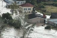 南非多地遭遇極端天氣 遇難人數升至49人