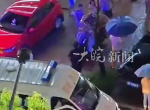 湖南一小區(qū)高空墜物致過(guò)路女子頭皮裂傷 當(dāng)?shù)鼗貞?yīng)
