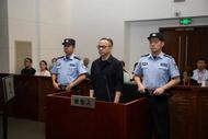  被控受賄2959萬余元  上海閔行區原副區長汪向陽受審  