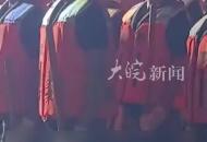 湖南澧水河一線堤防 發生7處管涌險情  武警官兵緊急封堵中
