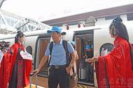 “淮南·春申號(hào)”旅游列車(chē)：感受古城楚風(fēng)漢韻