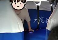 小伙心臟不適開啟“超強自救”模式！的哥連闖2紅燈5分鐘送醫！