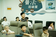 安徽工程大学“童享化学 七彩领航”团队：化学思政进社区 点亮少年科学梦