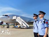 烈日炙烤，合肥邊檢民警保障貨機通關“不打烊”