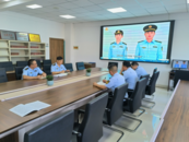 觀看準軍事化管理示范演示片，助力執法隊伍建設