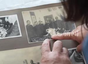 “日军杀害杨靖宇后，在他的头颅前合影。”近百张日本关东军罪行照片首次公开