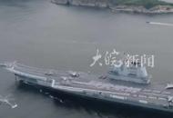 山東艦航母編隊抵達香港 官兵甲板上排出：國安家好！
