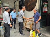 歙縣民政局“七一”慰問共建社區困難黨員