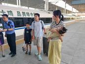 幼童突發(fā)疾病   高鐵臨停3分鐘救人