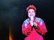 韩红首次来合肥开唱  回应演唱会主话筒被烧坏