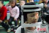 超九成受访中小学生家长最近在担心孩子视力