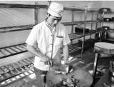 大学校园总藏着"扫地僧":食堂师傅写了1000多首诗