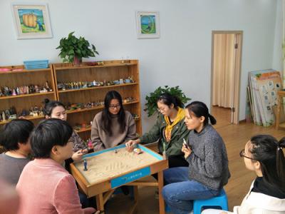 合肥市興海苑小學(xué)：開展新教師心理成長沙龍活動