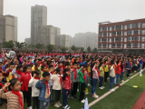 舒城县城关三小西校区举行纪念少先队建队70周年暨新队员入队仪式