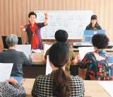 收费低廉、课程丰富 老年大学“一座难求”