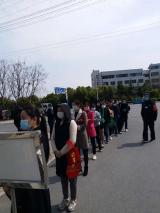 巢湖四中初中部组织发放新学期教材