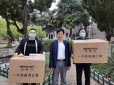 巢湖市烔炀中学1998届校友朱卅为母校捐赠口罩4000只