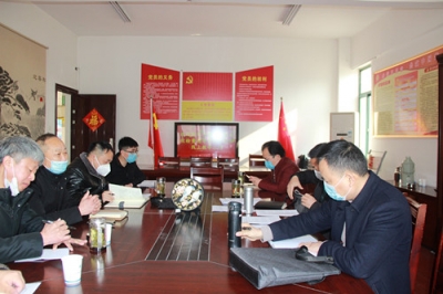 裕安區(qū)教體局領(lǐng)導(dǎo)蒞臨六安新世紀(jì)學(xué)校檢查疫情防控和線上教學(xué)工作