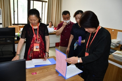 合肥市南小湖畔：责任督学督导校园安全工作