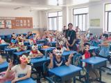 南小湖畔迎来区青少年活动中心“送课进校园”