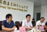 阜阳市颍州区委常委、组织部长邢焕新慰问拔尖人才