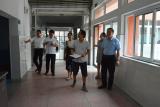 六小荣城：迎接区创建办“健康促进学校”督导