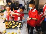 乌岭小学开展迎中秋综合实践活动