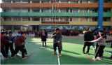 合肥市安庆路第三小学教育集团本部校区：举行拔河比赛