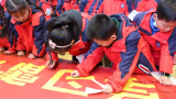 叶集二小：“学雷锋精神 争做好少年”主题活动启动暨爱心资助仪式