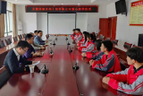 爱心助学  情暖职教