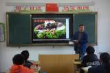 科学引领 专家指导 增长知识 提升效益 ——绩溪县金沙学校少年宫再亮蘑菇种植特色牌