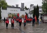 团徽向党旗迎百年华诞 文明祭先烈做时代先锋   ——潜山四中开展清明祭扫活动