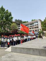 潛山四中“緬懷抗日先烈 傳承革命精神”愛國主義教育活動走進野寨高中