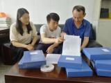 合肥市瑶海区教体局督学徐光年到和平小学花冲分校督导“五项管理”工作
