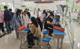 淮南师范学院举办大学生创业基金资助项目路演暨就业创业政策咨询活动