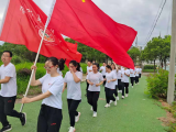 百年恰风华  再犇新征程