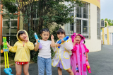 合肥荣幼教育集团总园小班年级组开展“欢乐水枪战”主题活动